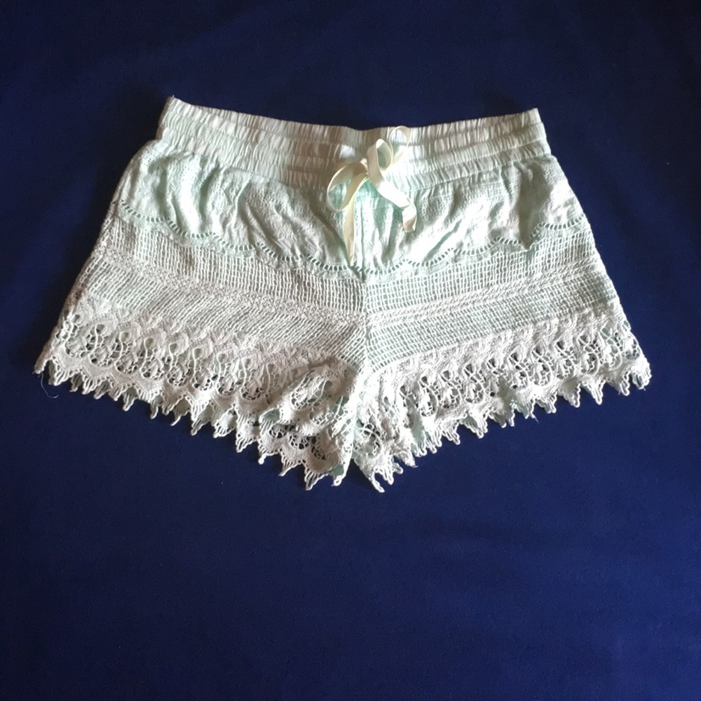 No boundaries shorts